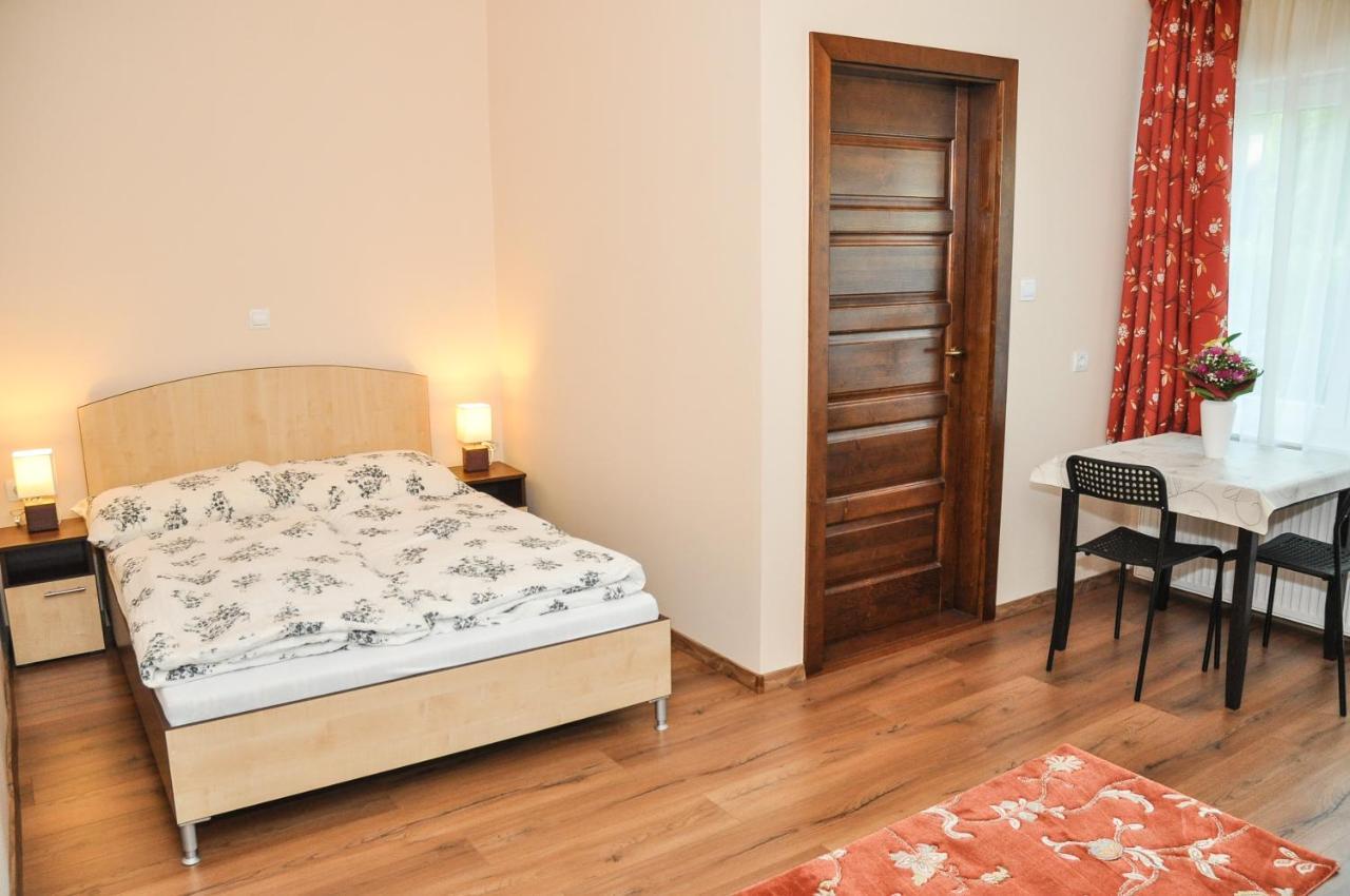 Magyar Apartman Iii. Appartement Hajdúszoboszló Buitenkant foto