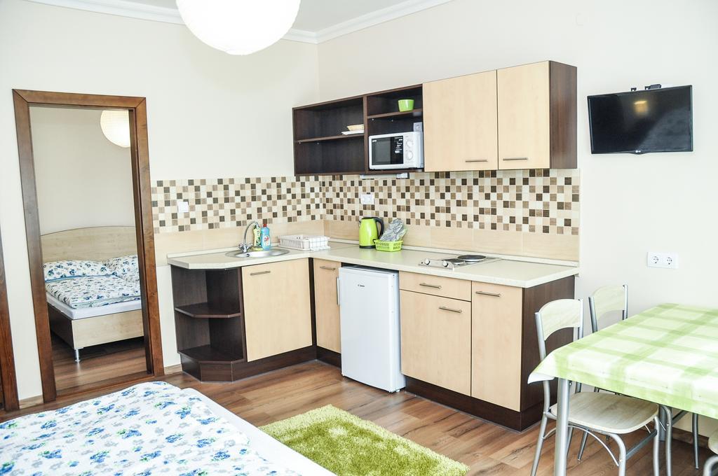Magyar Apartman Iii. Appartement Hajdúszoboszló Buitenkant foto