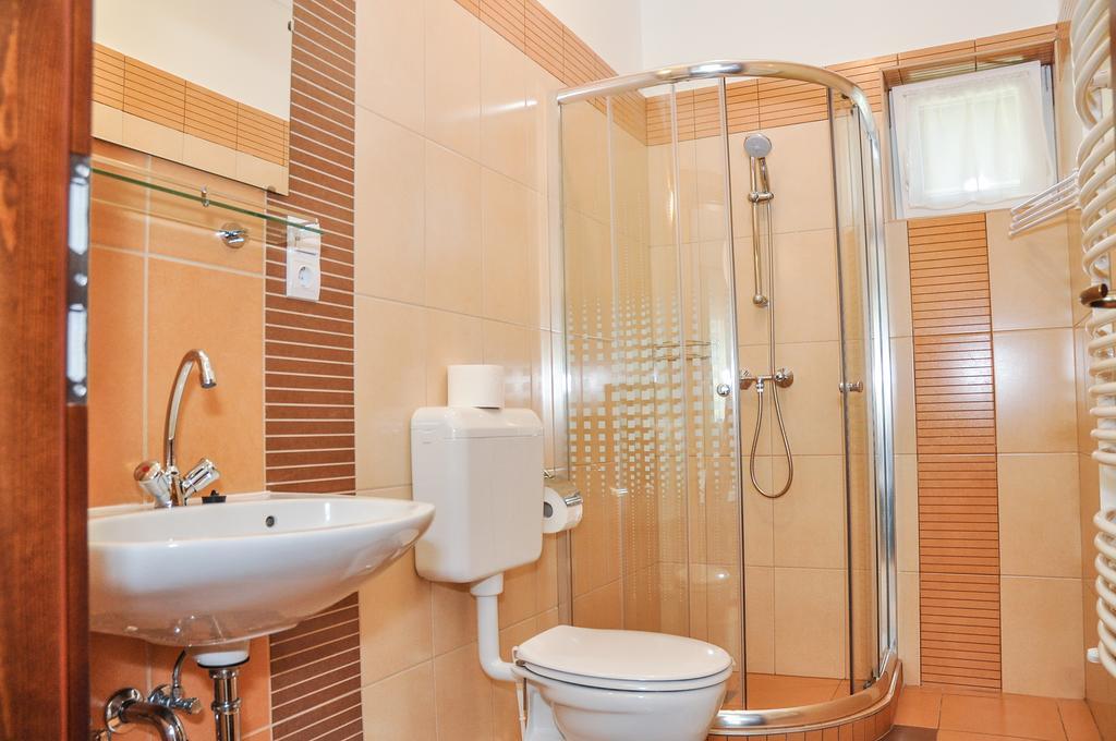Magyar Apartman Iii. Appartement Hajdúszoboszló Buitenkant foto