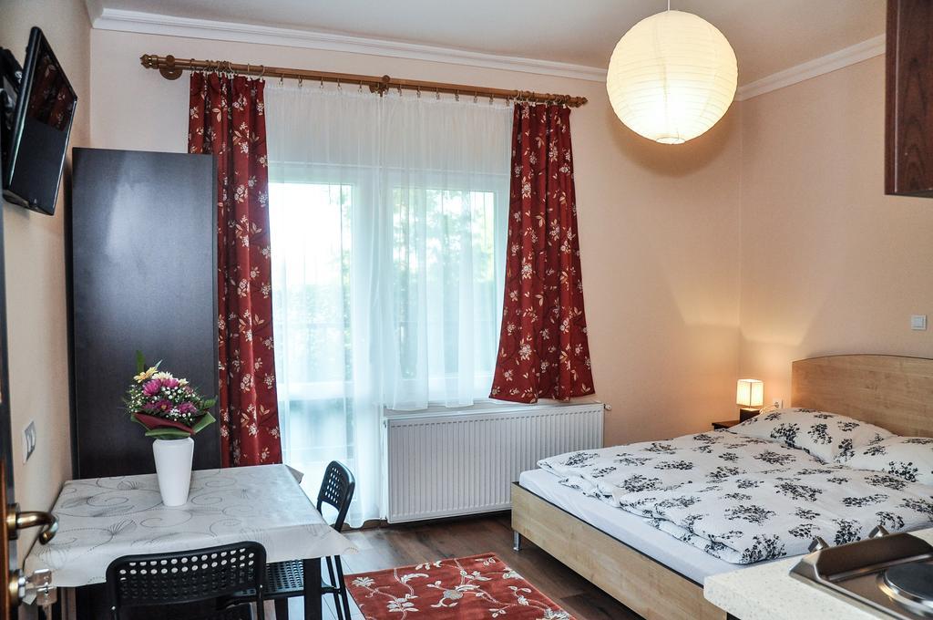 Magyar Apartman Iii. Appartement Hajdúszoboszló Buitenkant foto